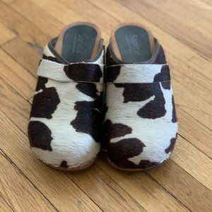 Sanita 'Brown Cow' Danish Clogs Size 40 (9)